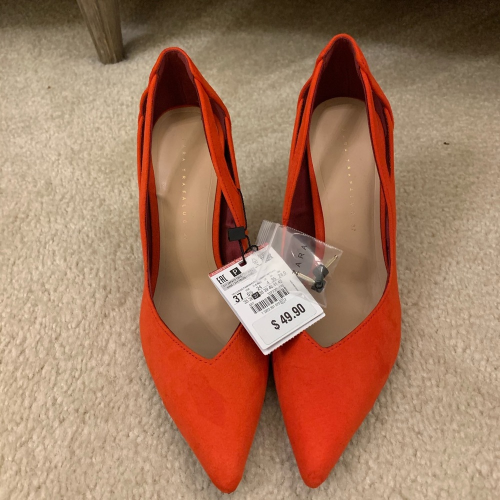 NWT Zara orange heels 👠
